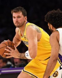 东契奇30+11+13中投绝杀 湖人加时险胜掘金5连胜