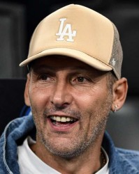 华体会入口-马特拉齐：我跟齐达内道了两次歉，之后他主动要和我换球衣